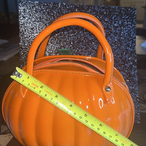 It’s Fall Y’all Pumpkin Purse - Picture 14 of 16